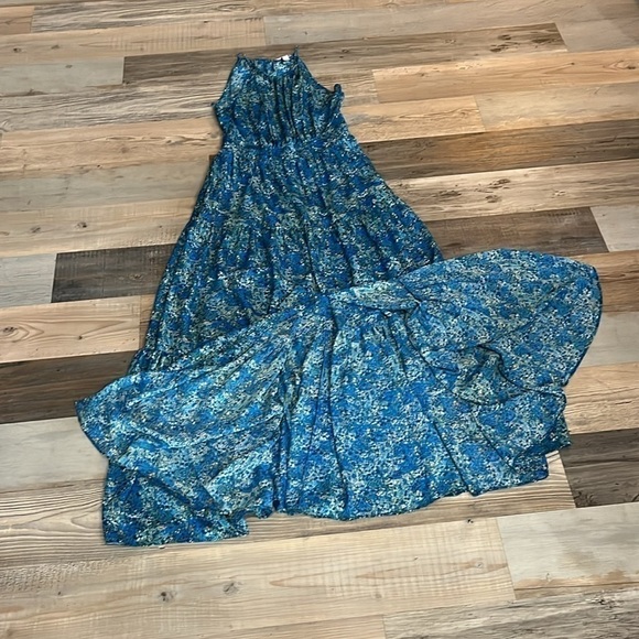 Belle and Sky Blue Floral Maxi Dress with front split and side zip sleeveless - Picture 3 of 12